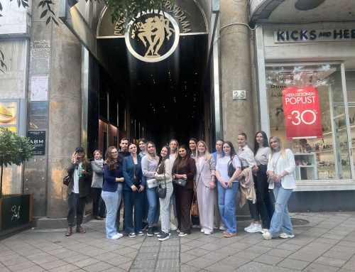 Подршка студентској посети Позоришту на Теразијама